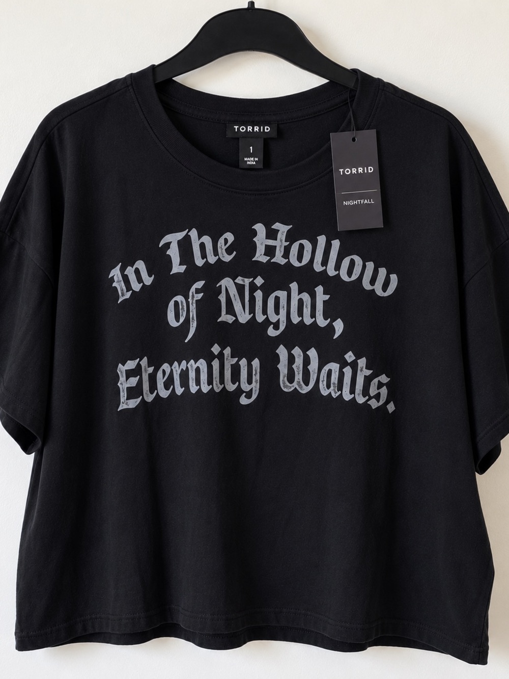 Torrid Nightfall Heritage Jersey Crop Graphic Tee Black Size 1X 14/16 NWT